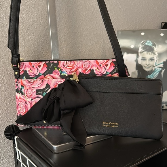 JUICY COUTURE Designer In Bloom Crossbody Bag w/Matching Pouch, NWOT - Picture 2 of 6